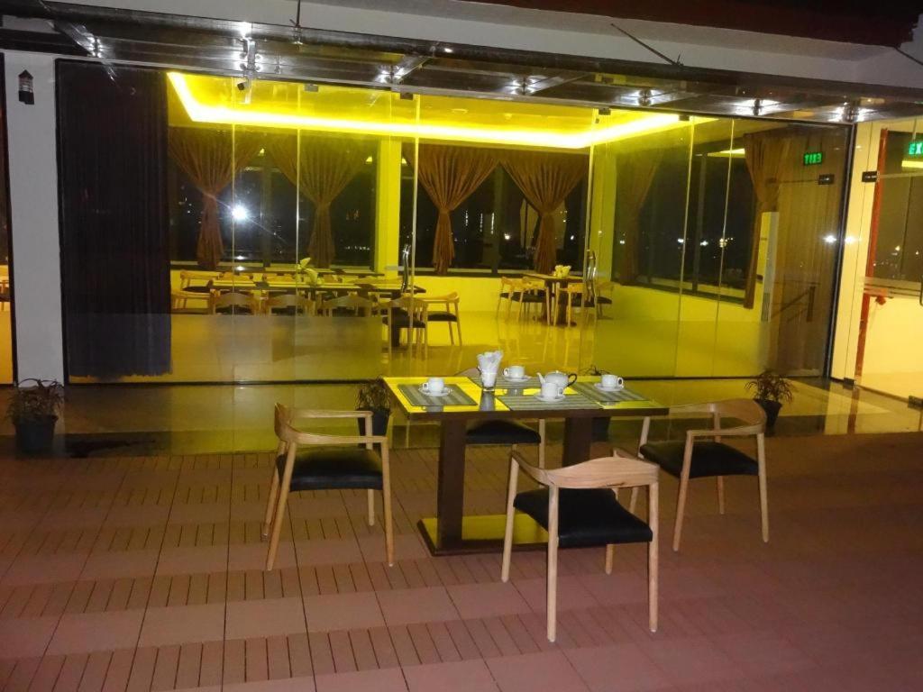 Virati Hotel Yangon Bagian luar foto