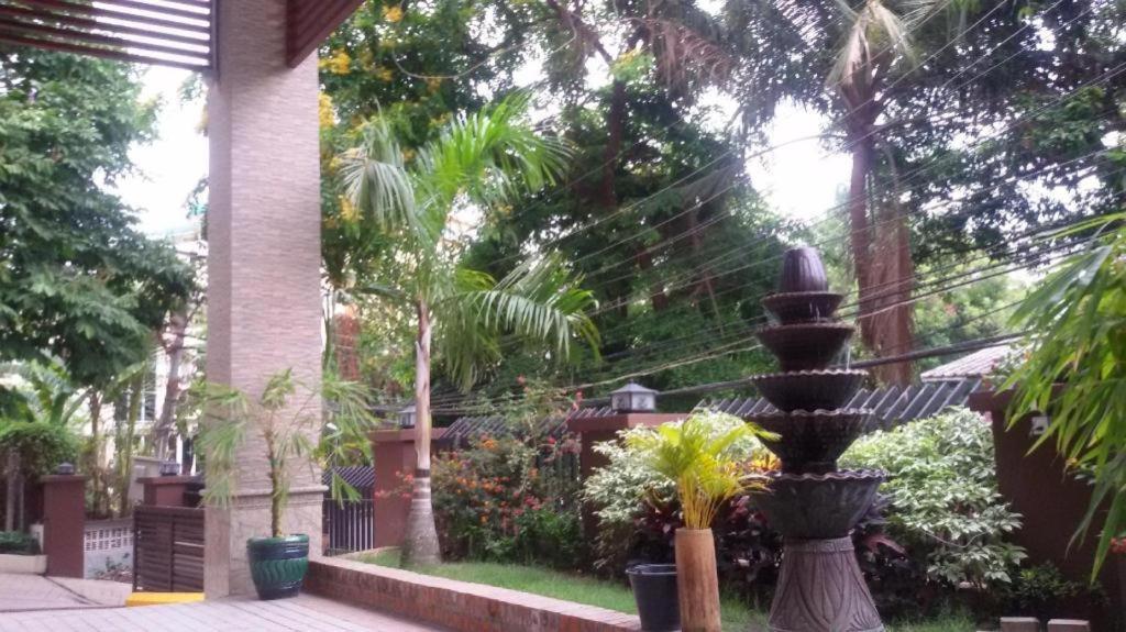Virati Hotel Yangon Bagian luar foto