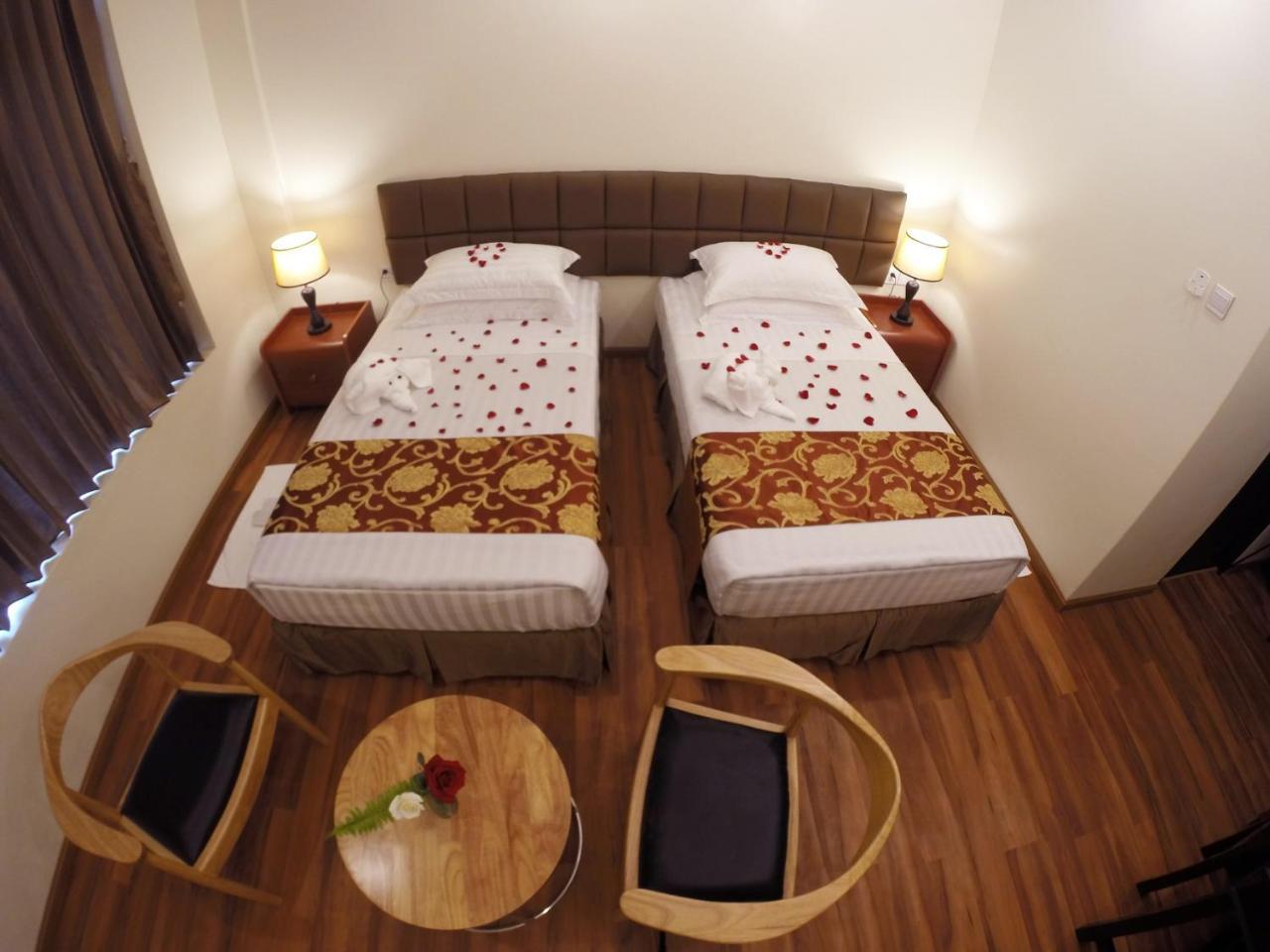 Virati Hotel Yangon Bagian luar foto