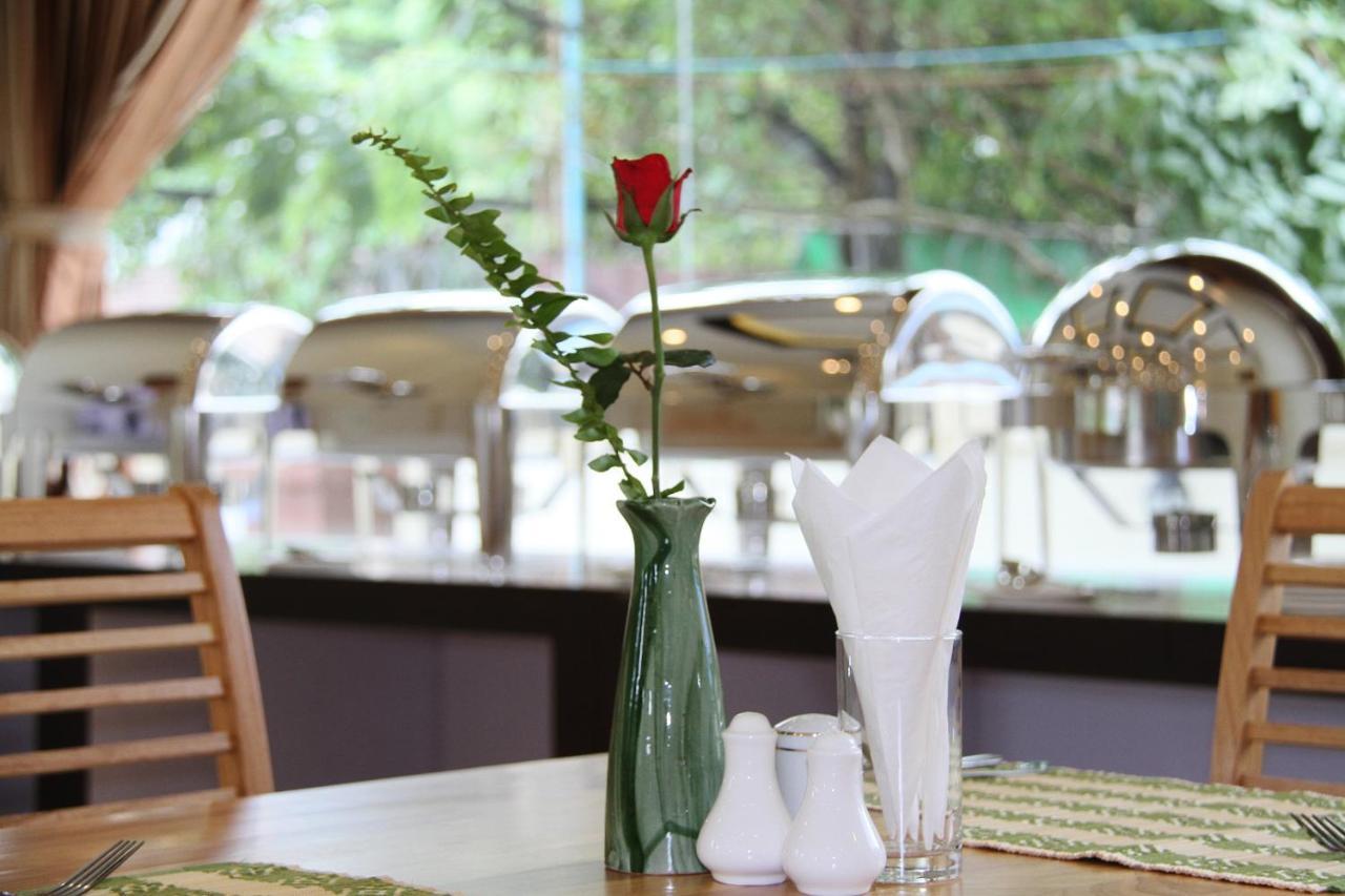 Virati Hotel Yangon Bagian luar foto