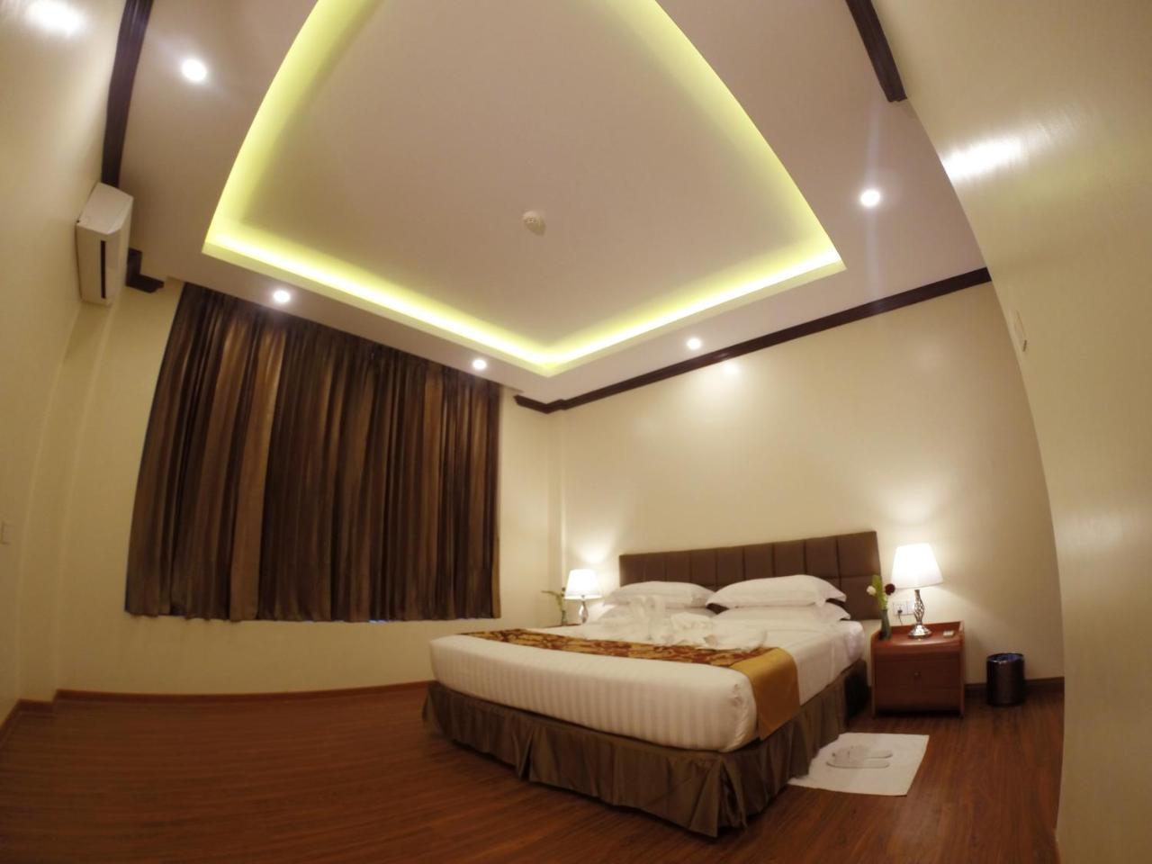 Virati Hotel Yangon Bagian luar foto