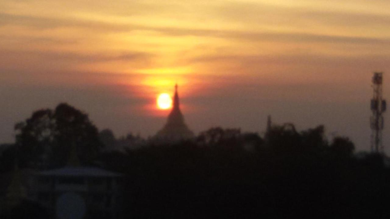 Virati Hotel Yangon Bagian luar foto