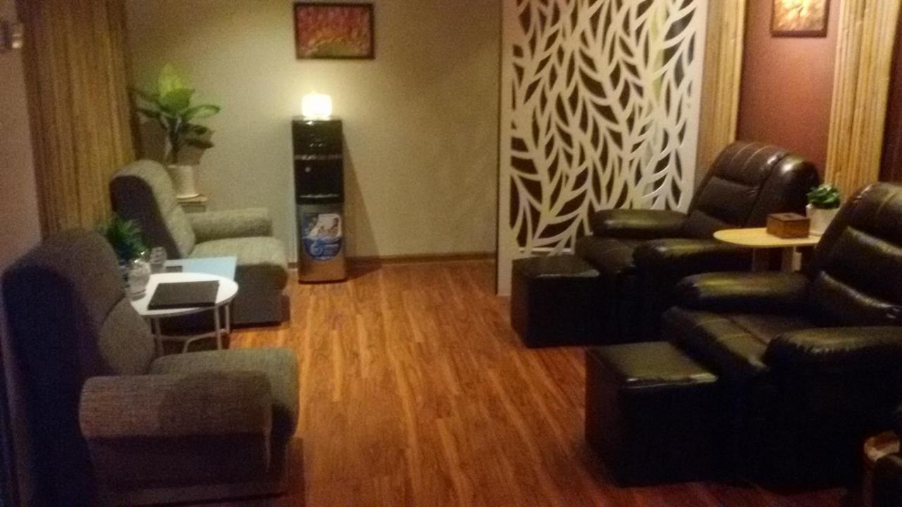Virati Hotel Yangon Bagian luar foto
