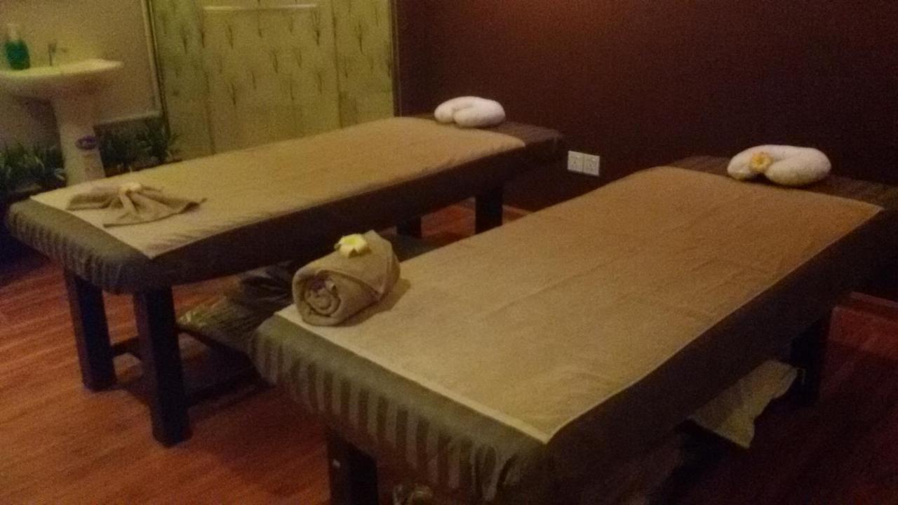 Virati Hotel Yangon Bagian luar foto